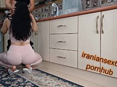 لوله‌کش کیرکلفت گفت شوهرت کی میاد منم گفتم حالا نمیاد جای دستمزد بهش کوس دادم (داستانی مکالمه فارسی) - Screenshot 10 of 16 - Persian