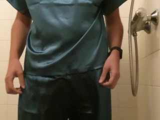 Satin Писание и быстрый душ