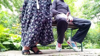 Моя теща любит сосать презерватив с моей спермой внутри, поэтому она заставила меня кончить туда