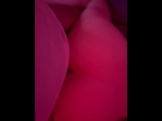 Netflix 和 Chill 变成别😏的东西