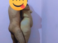 هاد القحبة ولفت زب ولات تخلي رجلها يمشي لخدمة وتجي تهز لقلوة 🔥 - Screenshot 8 of 16 - Cheating Wife