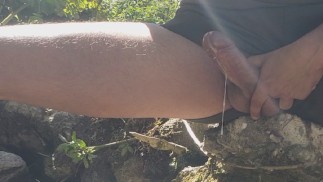 7 éjaculations mains libres sur le ruisseau - 2 angles - Orgasam mains libres ( c’est si facile si vous savez comment )