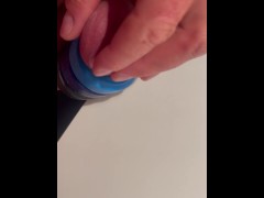 Busting balls on the table - Screenshot 15 of 16 - Cbt
