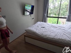 Отчим не ожидал такого от своей 19-летней падчерицы - Screenshot 1 of 16 - Stepdad Stepdaughter