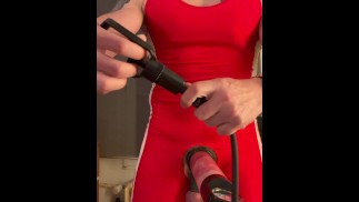 Pump-Session im Wrestling-Trikot