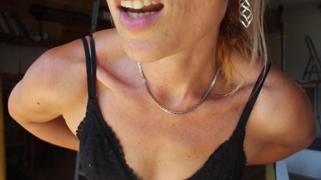 "Hé ! Stepbro, tu avais promis de m'aider pour les travaux, pas de me baiser !!"