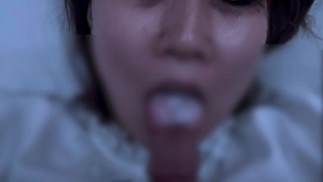顔面騎乗フェラごっくんしておちんぽみるく大好きと言う女の子♡cum in mouth gokkun