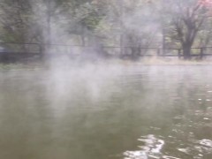 巨大混浴露天風呂での入浴シーン - Screenshot 3 of 16 - 温泉女子