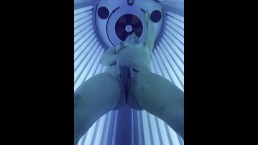 Загорелая шлюха участвует в гонке до того, как закончится таймер