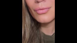 Any volunteers want to cum on my pretty face?