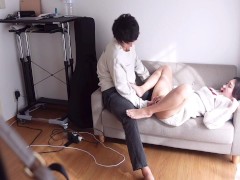 【初体験】小柄な巨乳JDが初めての手マン♡ポルチオ開発されて何度も大量潮吹き - Screenshot 6 of 16 - Japanese