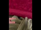 POV - смотри, как я шепчу команды, кончай со мной, пока я представляю, как трахаю тебя