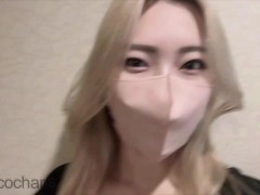 トイレにいる彼氏に突撃フェラ - Screenshot 5 of 16 - Cumshot