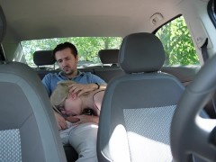 Ехала на съемку и расплатилась с таксистом натурой - Screenshot 4 of 16 - Blonde