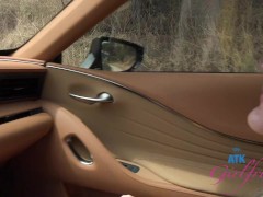 She couldn't wait to get back to the room and needed to suck on it in the car (Riley Rose) - Screenshot 5 of 16 - Creampie