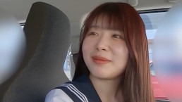 女子アナ志望かすみちゃん①セーラー服着せて車内でペロペロフェラと乳首舐め手コキ、運転中もペロペロしこしこ！