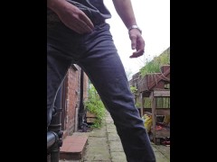 Outdoor verbal piss 16/16