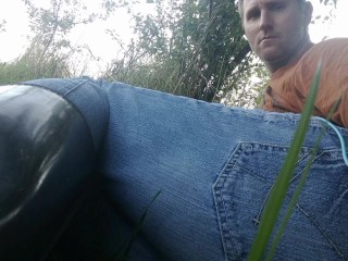 I Fart a Huge Number of Times in Rubber Boots