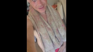 BONER NEUIGKEITEN FLASH! Mann will seinen Hot Ständer zur Schau stellen, also lasst uns alle zuschauen!