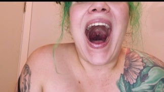 JOI - Alt MILF 挑逗大奶并炫耀深喉 - 边缘 JOI