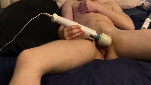 Watch my t-dick (big clit) shake after every edge