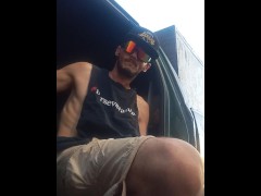 Gucci brain - Screenshot 15 of 16 - Handjob