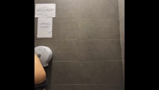Extreme Fingering pussy close up. Anal plug in big ass