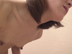 ごっくんする人妻たち 81 〜ティンティンからの苦い汁2発〜 - Screenshot 9 of 16 - Natural Tits