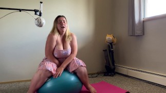 Marie Rides Yoga Ball Hard- Bouncing BBW Roleplay Orgasm - Braless and Vibrating Panties