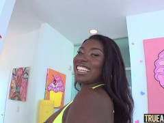 TRUE ANAL Getting intimate with Tessa Thomas' ass - Screenshot 6 of 16 - Trueanal