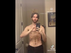 Mirror selfie abs - Screenshot 11 of 16 - Muscle Man