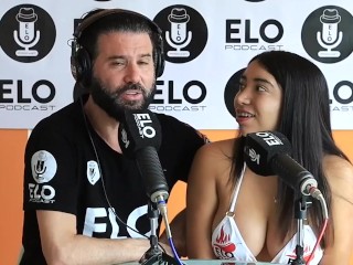 Verito Aguas goes through the Spicy Fourth of Elo Podcast in Mexico
