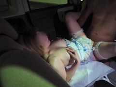 熟女が中出し懇願して乳首弄りし腰を振り、スーパー駐車場で巨根チンポ男性に２回連続射精をされる。精子が大好き な/変態/巨乳/熟女。日本人/人妻/NTR/無修正/他人棒/寝取られ/生挿入/パイパン/痴女 - Screenshot 15 of 16 - 他人棒