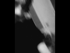 Shake that shlong! - Screenshot 15 of 16 - Black And White