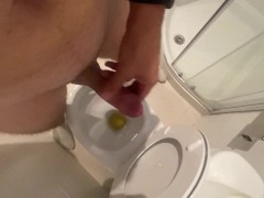 Exploding yellow pee