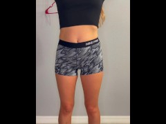 Get ready with me! Getting dressed for a workout