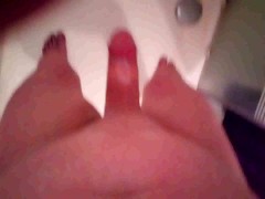 Masturbe (317) with one testicle