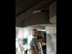 jerkinoff🍆 - Screenshot 9 of 16 - Hot Guy Big Dick