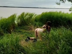 Показывает свою попку и бегает голышом. Рискованное видео - Screenshot 11 of 16 - Run Naked