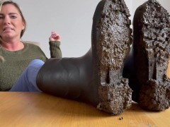 Muddy Boot Slave - Screenshot 13 of 16 - Foot Domination
