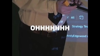 У Crypto Bro очередная неловкая неисправность гардероба!