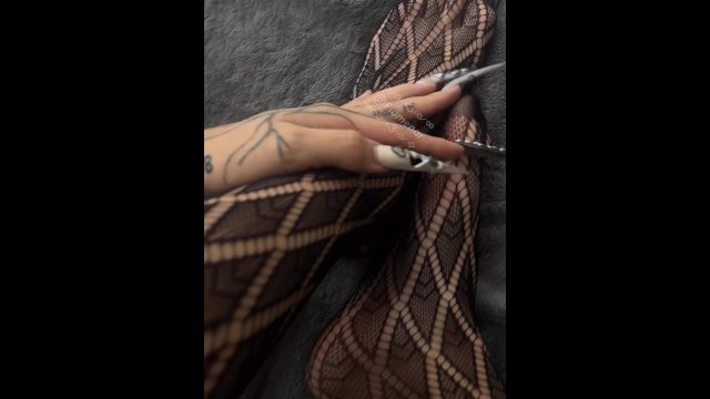 lick my feet