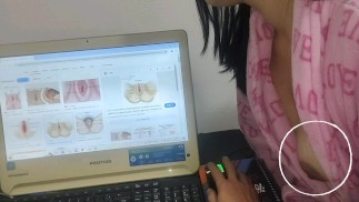 继母帮助继子学习解剖学