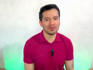Hombre Maduro Americano Tiene De Amante a Joven Twink Español En Las Vacaciones! Relato Sexual