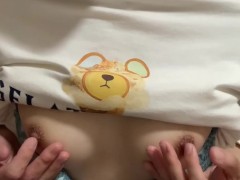 ひたすら乳首をいじいじして気持ちよくなってる動画 - Screenshot 13 of 16 - 素人