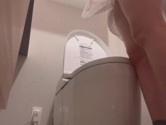トイレでアダルトビデオを見ながらこっそりオナニー/はしたない格好でごめんなさい - Screenshot 16 of 16 - Japanese