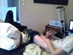 This week's wank: Broken Foot