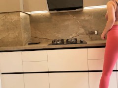 Мачеха Трахается с Пасынком чтобы Доказать что она Хороша в Сексе Русское Любительское с Разговорами - Screenshot 1 of 16 - Real Mom