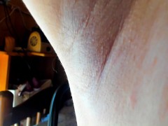 漂白剤臭くて汚い脇を見せつけ。 - Screenshot 2 of 16 - 脇フェチ