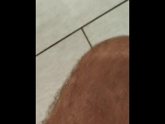Решил передернуть перед сном и  кончил пока жена отдыхает - Screenshot 2 of 16 - Mandingo